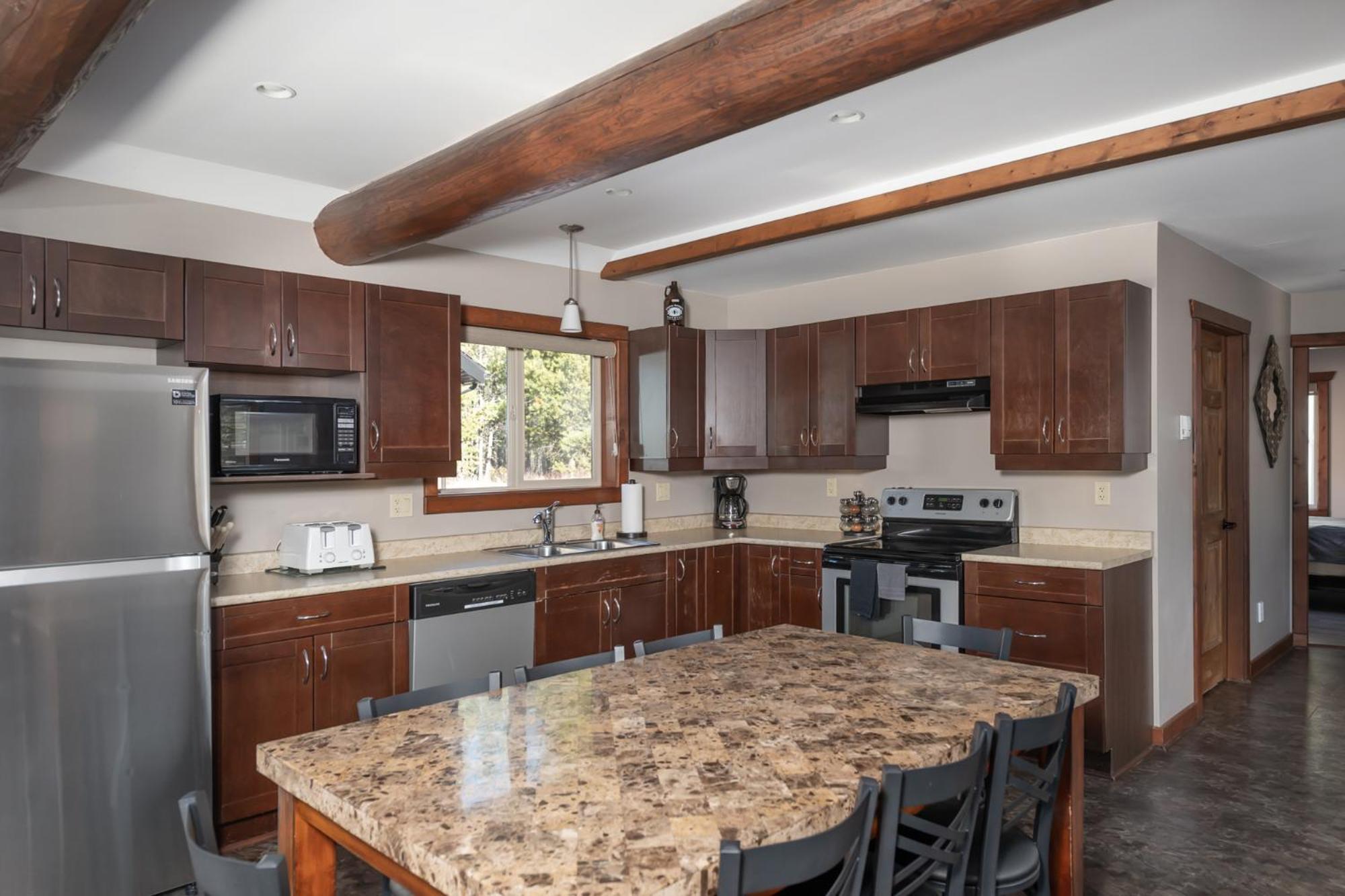 Raven Villa Valemount Exterior photo